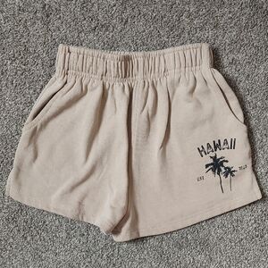 Urban Kids UK Girl Size Small (7/8) Perfect Short